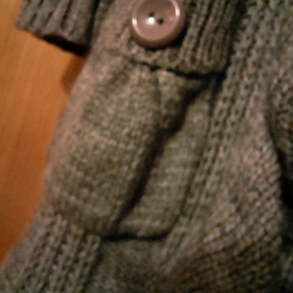 Cardigan wool, women Large, worn, with fur $50 - Picture 4 of 5